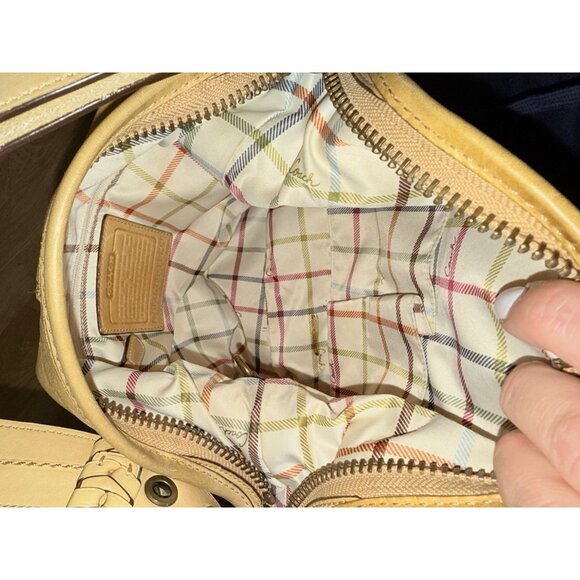 Coach Beige Vintage Bucket Bag K0769-11422 Thick Strap Tan Yellow Y2K - Picture 9 of 9